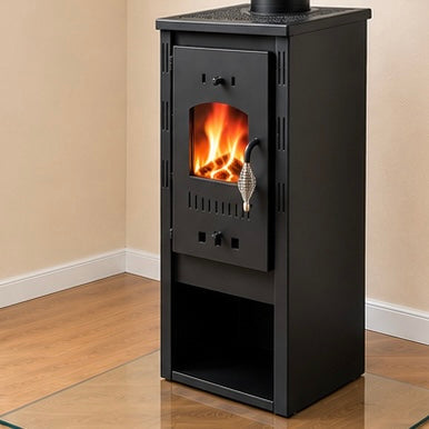 Den passenden Kaminofen auswählen: Worauf Sie achten sollten